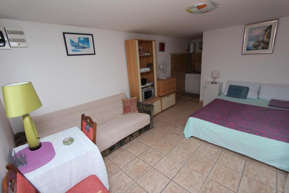 Apartments Sandra Rovinj Quarto foto