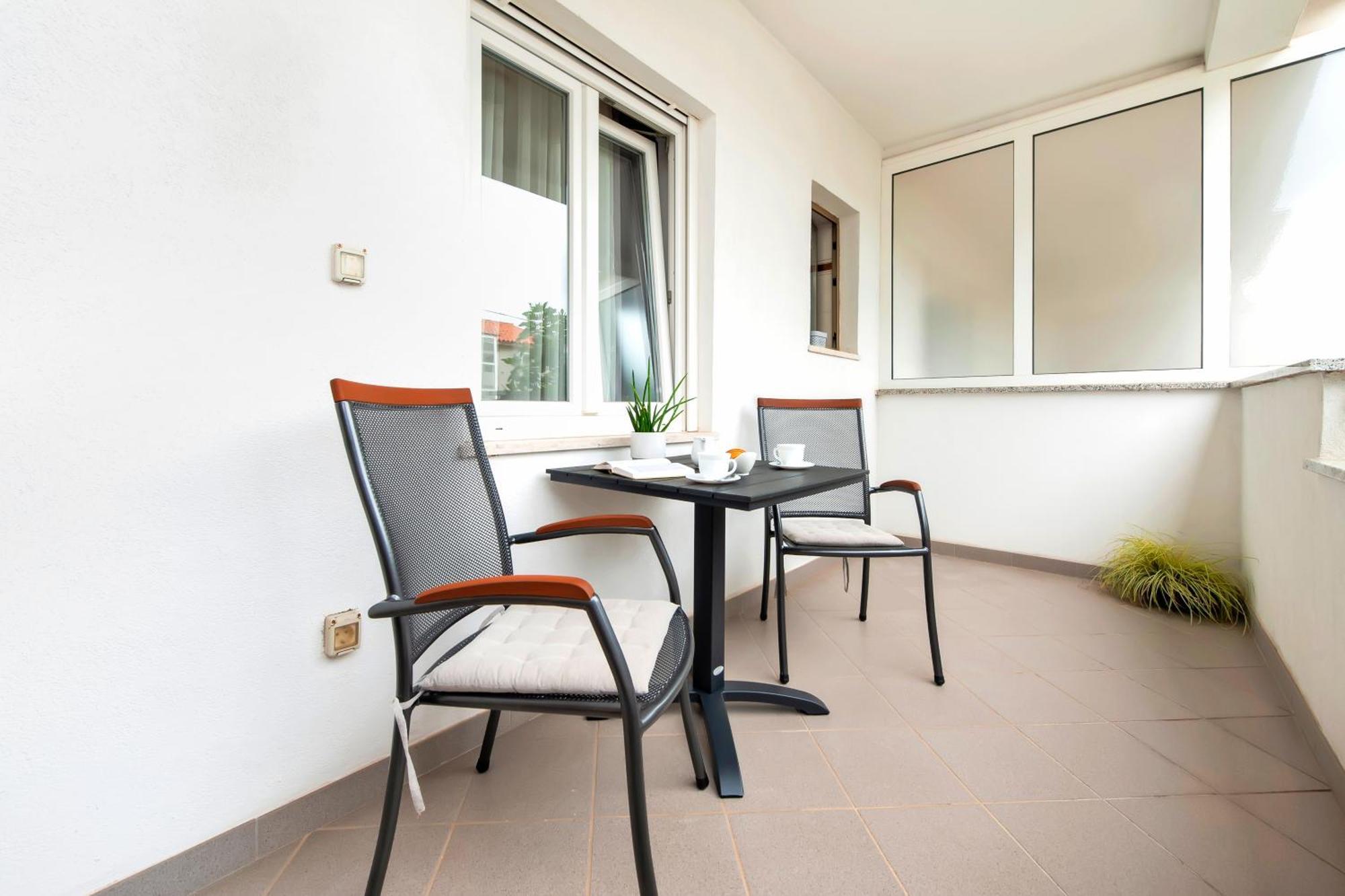 Apartments Sandra Rovinj Exterior foto