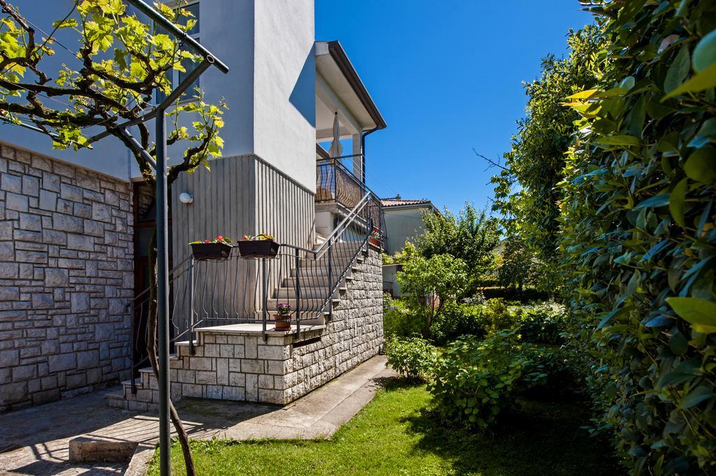 Apartments Sandra Rovinj Exterior foto