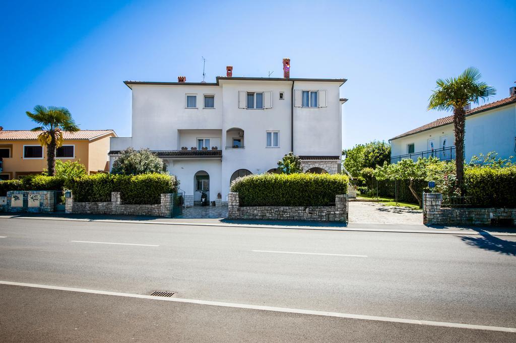 Apartments Sandra Rovinj Exterior foto